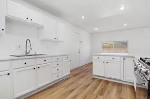 4919 Roja Dr, Oceanside, CA 92057 - Photo 18