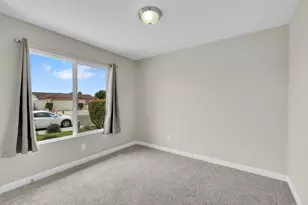 10483 Glenellen Ave, San Diego, CA 92126 - Photo 14