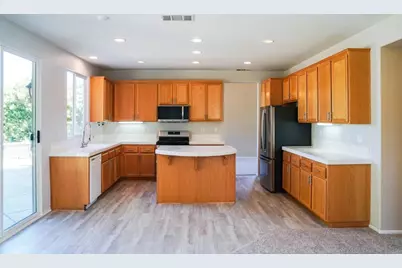 2452 Menlo Avenue, San Jacinto, CA 92583 - Photo 6