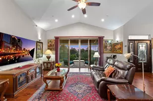 954 Miramar Dr, Vista, CA 92081 - Photo 6