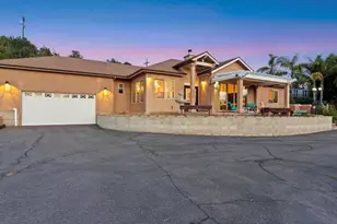 954 Miramar Dr, Vista, CA 92081 - Photo 2