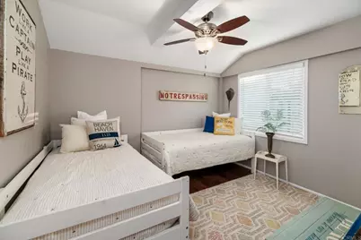 821 San Juan Place, San Diego, CA 92109 - Photo 20