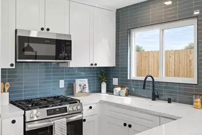 4907 Stephanie Pl, Oceanside, CA 92057 - Photo 8