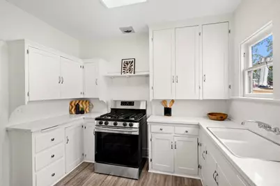 1011 Flora Avenue, Coronado, CA 92118 - Photo 16