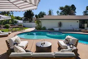 2110 Calle Guaymas, La Jolla, CA 92037 - Photo 32