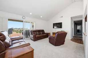 17458 Plaza Amimado, San Diego, CA 92128 - Photo 12