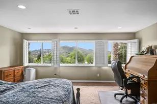 3056 Overhill Dr, Vista, CA 92084 - Photo 20