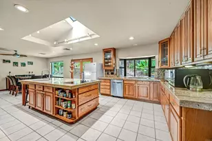 3056 Overhill Dr, Vista, CA 92084 - Photo 10