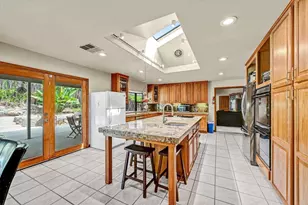 3056 Overhill Dr, Vista, CA 92084 - Photo 14