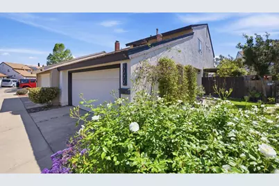 8979 Capcano Road, Mira Mesa, CA 92126 - Photo 4