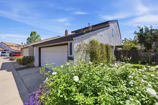 8979 Capcano Rd, Mira Mesa, CA 92126 - Photo 4