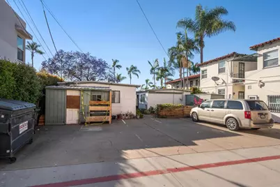 221 225 D Avenue, Coronado, CA 92118 - Photo 10