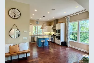 212 N Helix Avenue, Solana Beach, CA 92075 - Photo 10