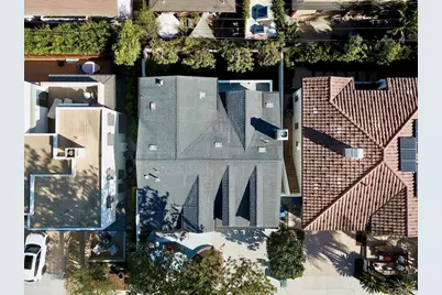 212 N Helix Avenue, Solana Beach, CA 92075 - Photo 32