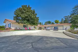 15245 La Plata Ct, Ramona, CA 92065 - Photo 6