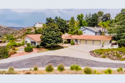 15245 La Plata Ct, Ramona, CA 92065 - Photo 2