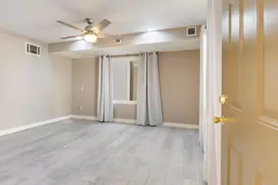 2828 Famosa Blvd, San Diego, CA 92107 - Photo 10