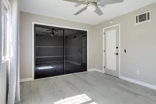 2828 Famosa Blvd, San Diego, CA 92107 - Photo 12