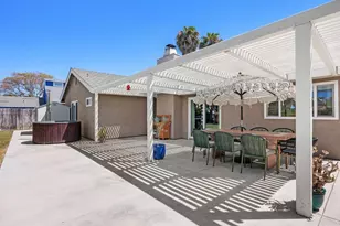 1744 Calle Jules, Vista, CA 92084 - Photo 34