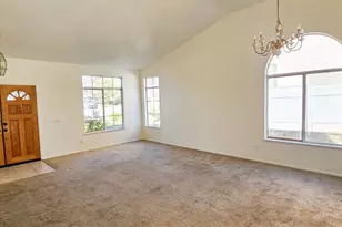 390 Pismo Bay Ct, Oceanside, CA 92056 - Photo 6