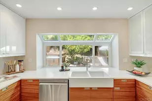 1568 Mallorca Dr, Vista, CA 92081 - Photo 16