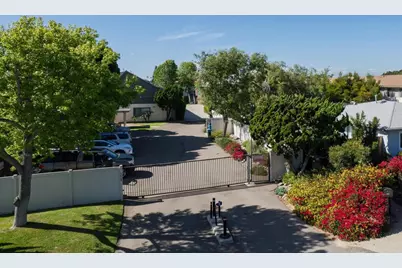 318 Juniper Avenue #15, Carlsbad, CA 92008 - Photo 18