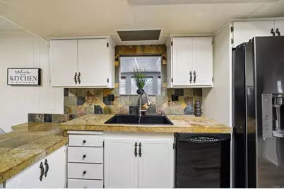 29056 Via Playa Del Rey, Murrieta, CA 92563 - Photo 16