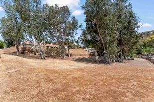 25945 Forest Dr, Escondido, CA 92026 - Photo 54