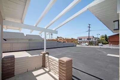 1133 & 1135 Gardena Road, Encinitas, CA 92024 - Photo 4