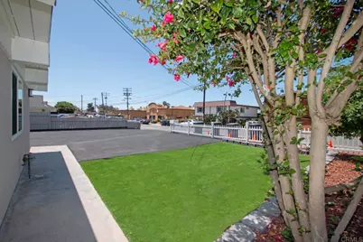 1133 & 1135 Gardena Road, Encinitas, CA 92024 - Photo 2
