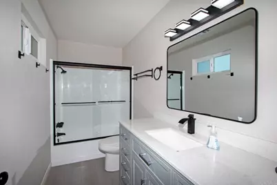 1133 & 1135 Gardena Road, Encinitas, CA 92024 - Photo 8