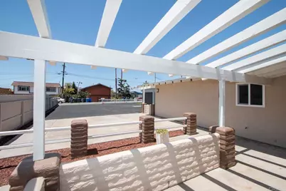 1133 & 1135 Gardena Road, Encinitas, CA 92024 - Photo 26