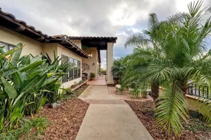 1817 Queens Way, Vista, CA 92084 - Photo 4