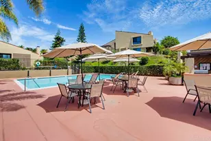 2201 Plaza De Las Flores, Carlsbad, CA 92009 - Photo 24