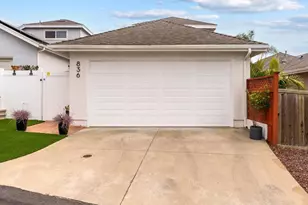 836 Windcrest Dr, Carlsbad, CA 92011 - Photo 8
