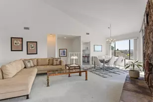 7619 Cortina, Carlsbad, CA 92009 - Photo 4