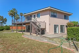 7619 Cortina, Carlsbad, CA 92009 - Photo 2