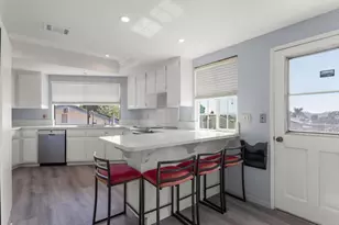 7619 Cortina, Carlsbad, CA 92009 - Photo 12