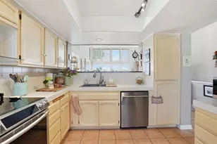 1051 Freedom Ct, Del Mar, CA 92014 - Photo 16