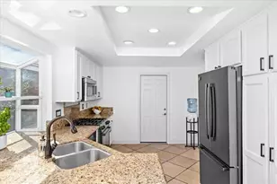 7946 Calle Posada, Carlsbad, CA 92009 - Photo 6
