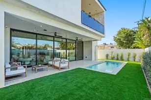 843 N Vista St, Los Angeles, CA 90046 - Photo 26