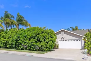 7102 Primrose Way, Carlsbad, CA 92011 - Photo 2
