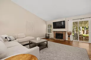 7102 Primrose Way, Carlsbad, CA 92011 - Photo 10