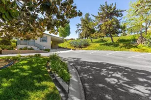 525 W El Norte Parkway, Escondido, CA 92026 - Photo 2