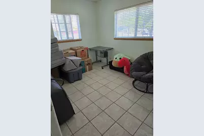 6564 Lynwood Way, Highland, CA 92346 - Photo 14