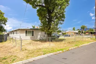 6564 Lynwood Way, Highland, CA 92346 - Photo 10