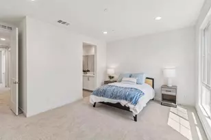 2572 Elderberry Ln, Carlsbad, CA 92008 - Photo 18