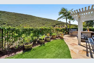 2800 Dove Tail Drive, San Marcos, CA 92078 - Photo 2