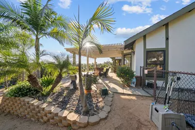 1674 Baja Vista Drive, Fallbrook, CA 92028 - Photo 54