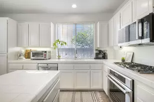 6890 Camino De Amigos, Carlsbad, CA 92009 - Photo 22